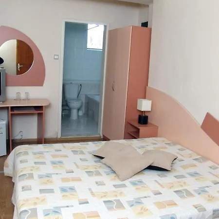 Zora Отель Видин